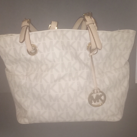 MICHAEL Michael Kors Handbags - Michael Kors Monogram Jet Set Tote. Cream in color